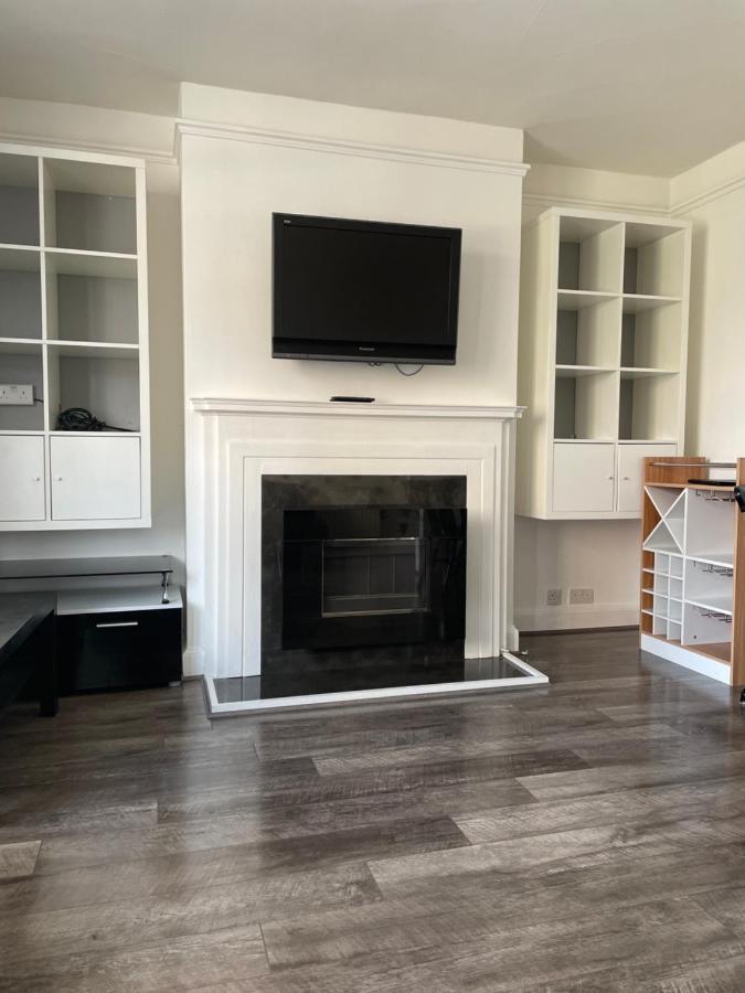 Bright And Spacious 2 Bedroom Apartment Sutton  Eksteriør bilde